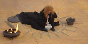 Maddalena Crippa in Medea