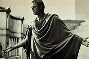 Marlon Brando (Giulio Cesare)