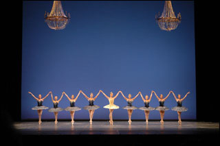 Theme and Variations, debutto al festival di Genova, Teatro Carlo Felice, foto Bonini