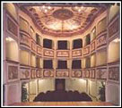 La sala a campana del teatro della Concordia a Montecastello
