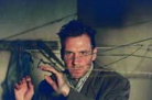 Ralph Finnes in Spider di D. Cronenberg