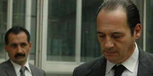Julio Chavez in una scena del film