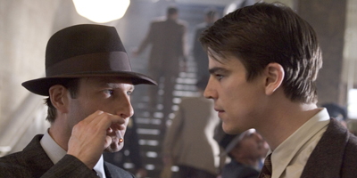 Aaron Eckhart and Josh Hartnett 