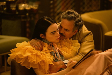 Una scena di Poor Things � Biennale Cinema