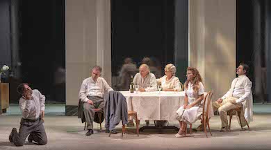 scena della poesia del secondo atto Carolina Rosi e Gianfelice Imparato 
� foto Lia Pasqualino