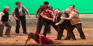 Sull�essere angeli - Pagliacci 