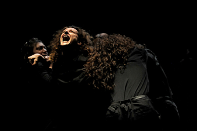 Un momento dello spettacolo. Foto di Carmine Maringola.
