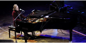 Jack Bruce al piano © Walter de Laurentiis