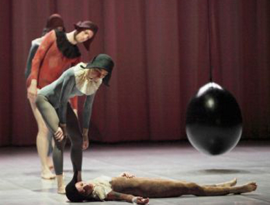 Un momento del balletto di Sieni