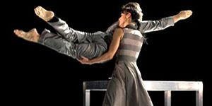 Cullberg Ballet in ''Aluminium'', foto Lesley Leslie-Spinks