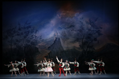 Un momento dello spettacolo � Brescia e Amisano Teatro alla Scala