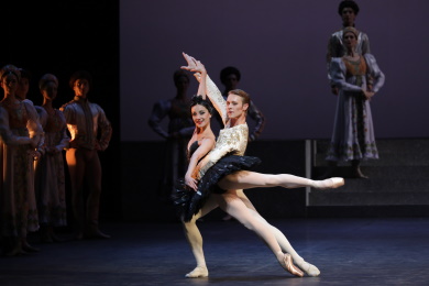 Un momento dello spettacolo � Brescia e Amisano Teatro alla Scala