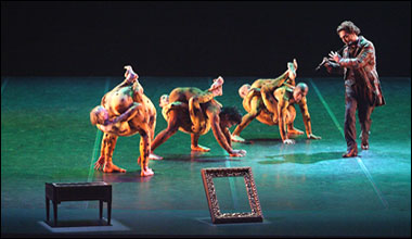 Giuseppe Filianoti (Tamino) e Pilobolus Dance Theatre, foto Roberto Ricci