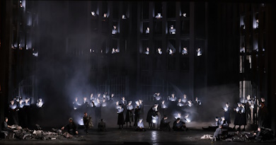 Un momento dello spettacolo © Bresca e Amisano - Teatro alla Scala