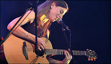 Jo Hamilton, chitarrista, voce e violinista dei Rainbow Chasers